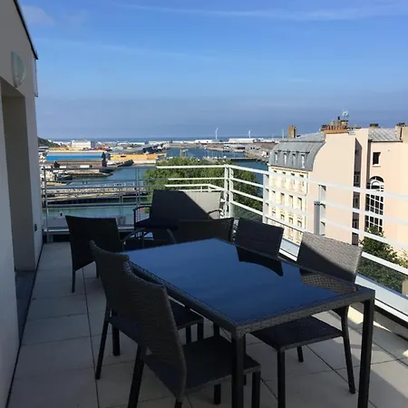 La Terrasse De La Falaise Sur La Côte D Opale