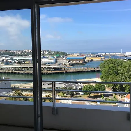 La Terrasse De La Falaise Sur La Côte D Opale * Boulogne-sur-Mer